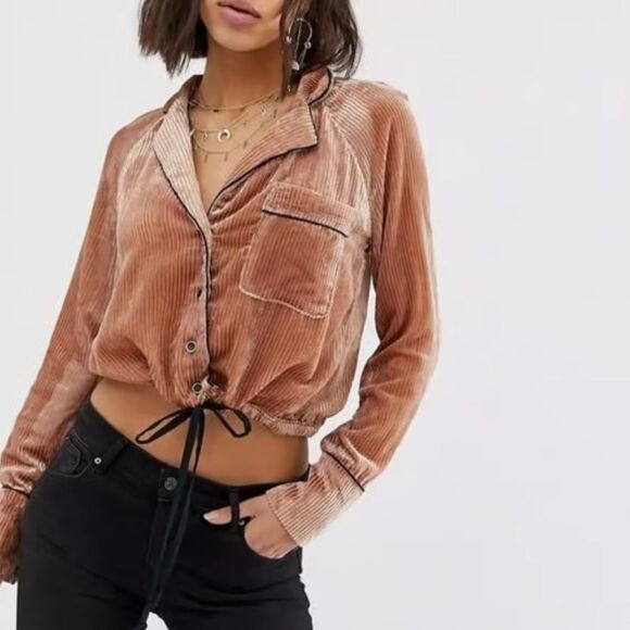 FREE PEOPLE ASPEN NIGHTS VELVET TOP - Picture 1 of 8